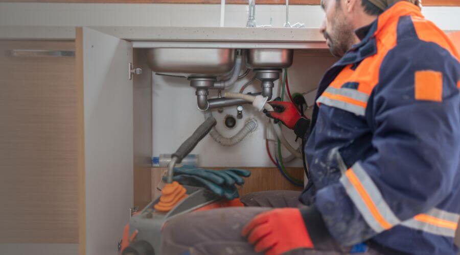 Local annual plumbing maintenance in Leslie, AR